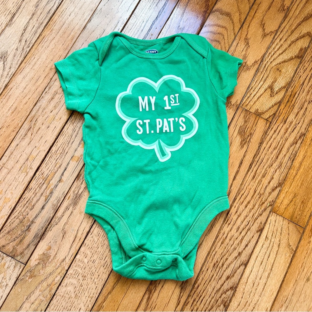 St. Patrick’s Day Onesie - Old Navy Size 6-12 Month